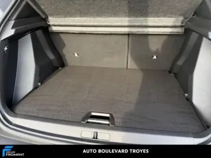 Photo 5 Peugeot 2008  1.2 Hybrid 145ch Allure e-DCS6