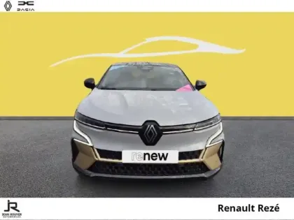 Photo 38 Renault Megane  E-Tech Electric EV60 220ch Iconic super charge -B