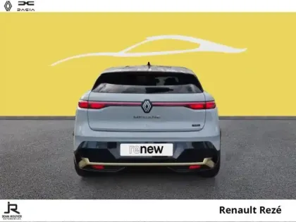 Photo 25 Renault Megane  E-Tech Electric EV60 220ch Iconic super charge -B