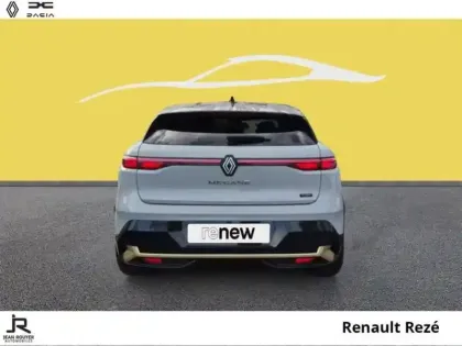 Photo 40 Renault Megane  E-Tech Electric EV60 220ch Iconic super charge -B
