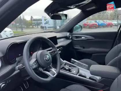 Photo 14 Alfa Romeo Tonale  1.5 Hybrid 160ch Sprint TCT