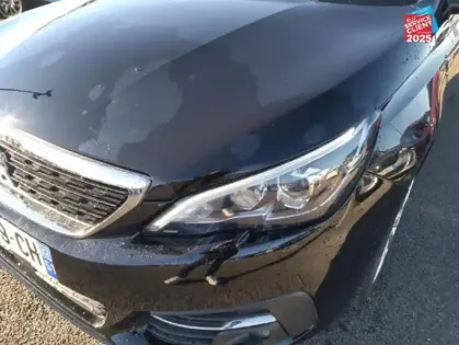 Photo 12 Peugeot 308  1.2 PureTech 130ch E6.c S&S Allure 108g