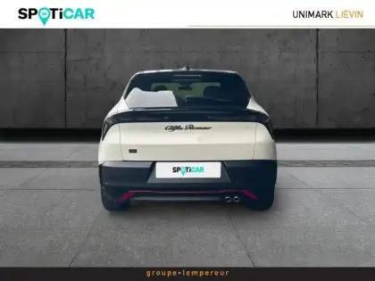 Photo 14 Alfa Romeo Junior  1.2 Ibrida 145ch Speciale e-DCT6