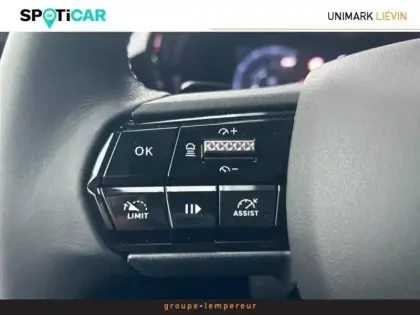 Photo 10 Alfa Romeo Junior  1.2 Ibrida 145ch Speciale e-DCT6