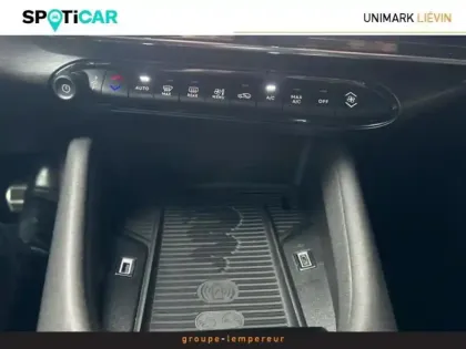 Photo 11 Alfa Romeo Junior  1.2 Ibrida 145ch Speciale e-DCT6