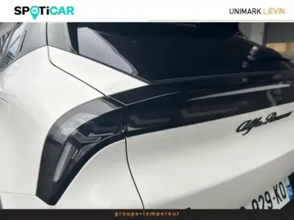 Photo 8 Alfa Romeo Junior  1.2 Ibrida 145ch Speciale e-DCT6