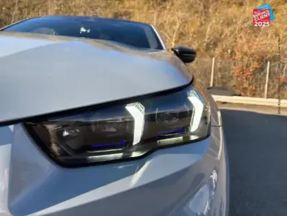 Photo 27 BMW M5  4.4 V8 PHEV 727ch