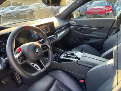 Photo 14 BMW Serie 5 M5 4.4 V8 PHEV 727ch