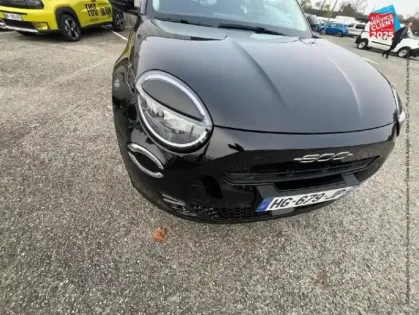 Photo 12 Fiat 600  e 156ch 54kWh Red Pack Style