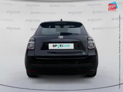 Photo 21 Fiat 600  e 156ch 54kWh Red Pack Style