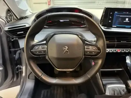 Photo 12 Peugeot 208  1.2 PureTech 75ch S&S Style