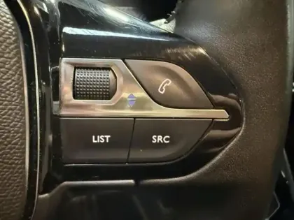 Photo 14 Peugeot 208  1.2 PureTech 75ch S&S Style