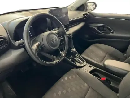 Photo 14 Toyota Yaris  116h Design 5p MY25