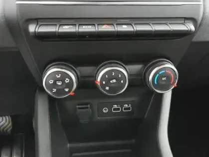 Photo 5 Renault Clio  1.0 Eco-G 100ch Evolution - 24