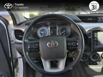 Photo 8 Toyota Hilux  2.4 D-4D 150ch X-Tra Cabine Légende 4WD RC23