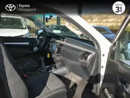 Photo 5 Toyota Hilux  2.4 D-4D 150ch X-Tra Cabine Légende 4WD RC23