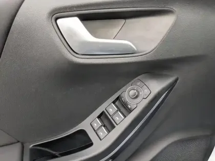 Photo 9 Ford Puma  1.0 Flexifuel  125ch S&S mHEV Titanium X