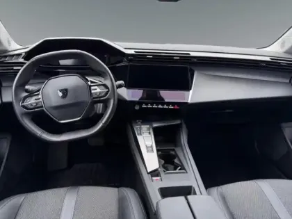 Photo 10 Peugeot 308  PHEV 180ch Allure e-EAT8