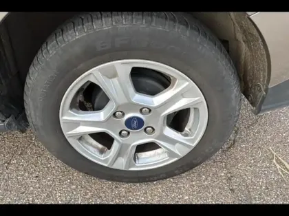 Photo 13 Ford Transit Courier  1.0E 100ch Stop&Start Limited