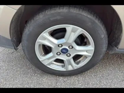 Photo 11 Ford Transit Courier  1.0E 100ch Stop&Start Limited