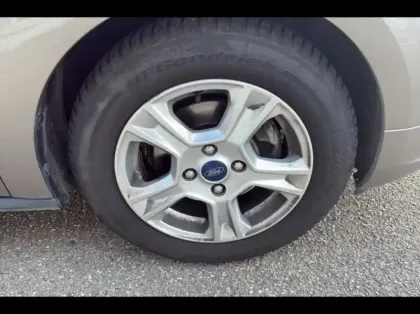 Photo 12 Ford Transit Courier  1.0E 100ch Stop&Start Limited