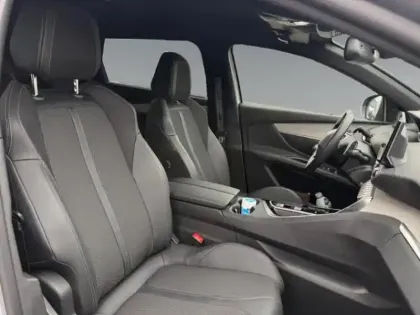 Photo 14 Peugeot 5008  Hybrid 136ch Allure Pack e-DCS6