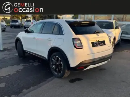 Photo 11 Fiat 600  1.2 Hybrid 100ch La Prima DCT6