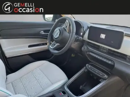 Photo 6 Fiat 600  1.2 Hybrid 100ch La Prima DCT6