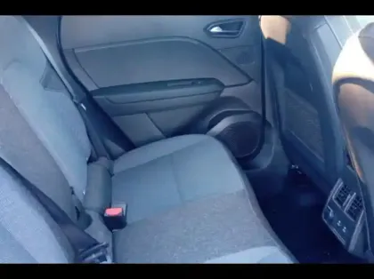 Photo 13 Renault Captur  1.8 E-Tech full hybrid 160ch Techno - 25