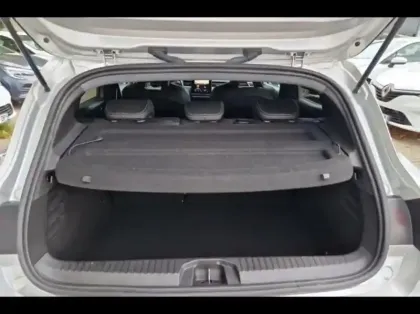 Photo 11 Renault Clio  1.6 E-Tech hybride 145ch Engineered