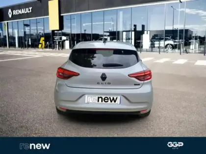 Photo 4 Renault Clio  1.6 E-Tech hybride 145ch Engineered