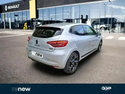 Photo 5 Renault Clio  1.6 E-Tech hybride 145ch Engineered