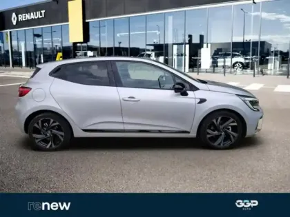 Photo 6 Renault Clio  1.6 E-Tech hybride 145ch Engineered