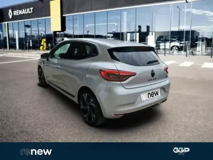 Photo 3 Renault Clio  1.6 E-Tech hybride 145ch Engineered
