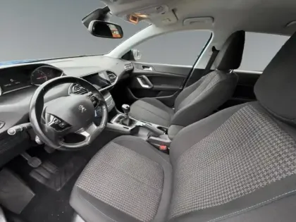 Photo 8 Peugeot 308  1.2 PureTech 110ch S&S Style