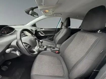 Photo 9 Peugeot 308  1.2 PureTech 110ch S&S Style