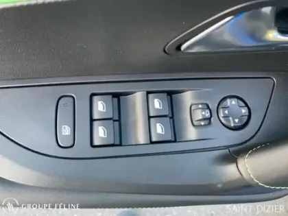 Photo 11 Peugeot 2008  1.2 PureTech 130ch S&S GT