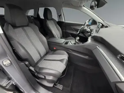 Photo 14 Peugeot 3008  1.2 PureTech 130ch E6.c Allure S&S