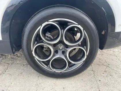 Photo 10 Alfa Romeo Tonale  1.5 Hybrid 130ch Sprint TCT