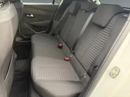 Photo 69 Peugeot 208  e- 136ch Style