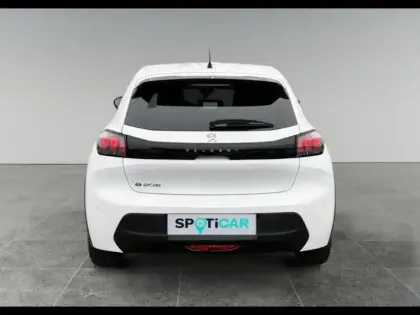 Photo 3 Peugeot 208  e- 136ch Style