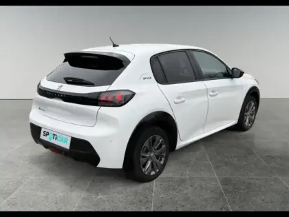 Photo 4 Peugeot 208  e- 136ch Style