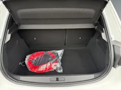 Photo 14 Peugeot 208  e- 136ch Style