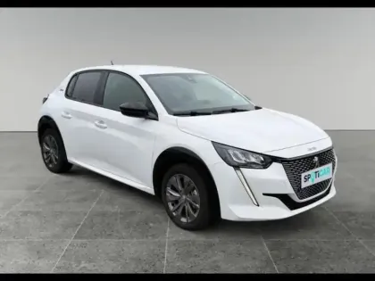 Photo 21 Peugeot 208  e- 136ch Style