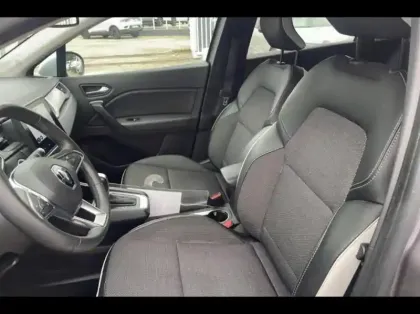 Photo 9 Renault Captur  1.6 E-Tech hybride 145ch Intens -21