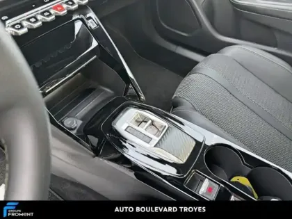 Photo 13 Peugeot 2008  1.2 PureTech 130ch S&S GT EAT8