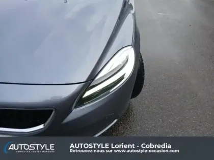 Photo 10 Volvo V40  T2 122ch Signature Edition Geartronic