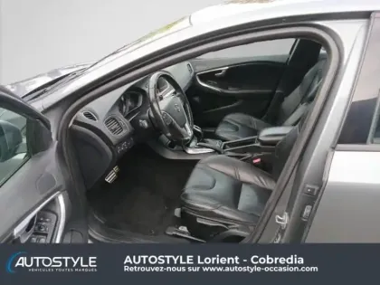 Photo 12 Volvo V40  T2 122ch Signature Edition Geartronic