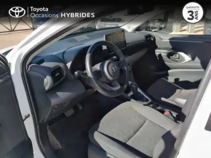 Photo 10 Toyota Yaris  116h Dynamic Business + Programme Toyota Experience 5p MC24