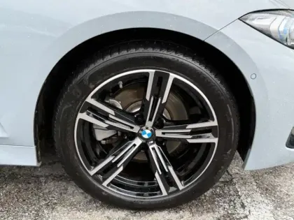 Photo 14 BMW Serie 3 Série 3 Touring 330eA 292ch M Sport